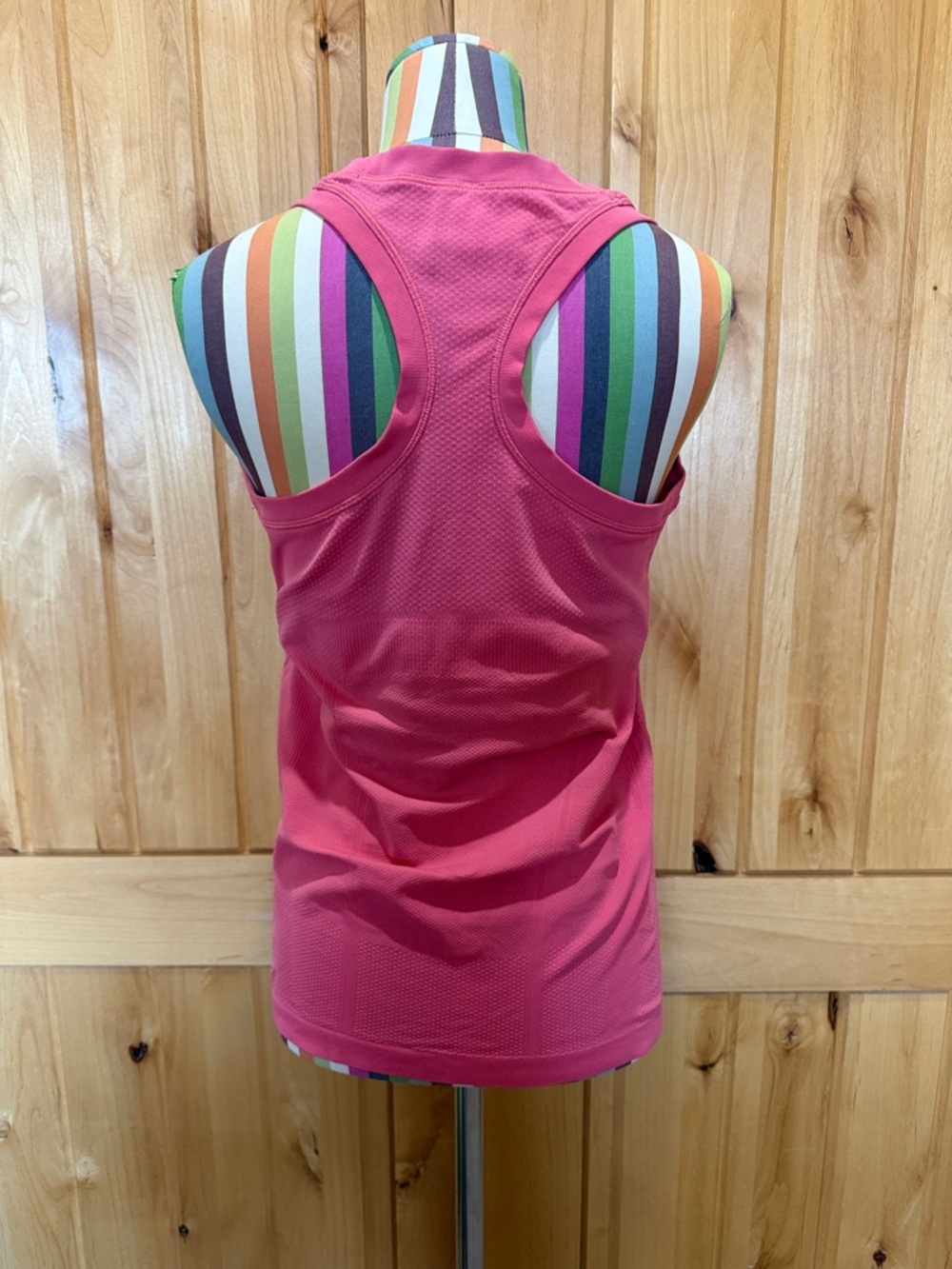 Athleta Momentum Tank Size Medium - Picture 2 of 6